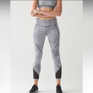 Lululemon Outrun Tight